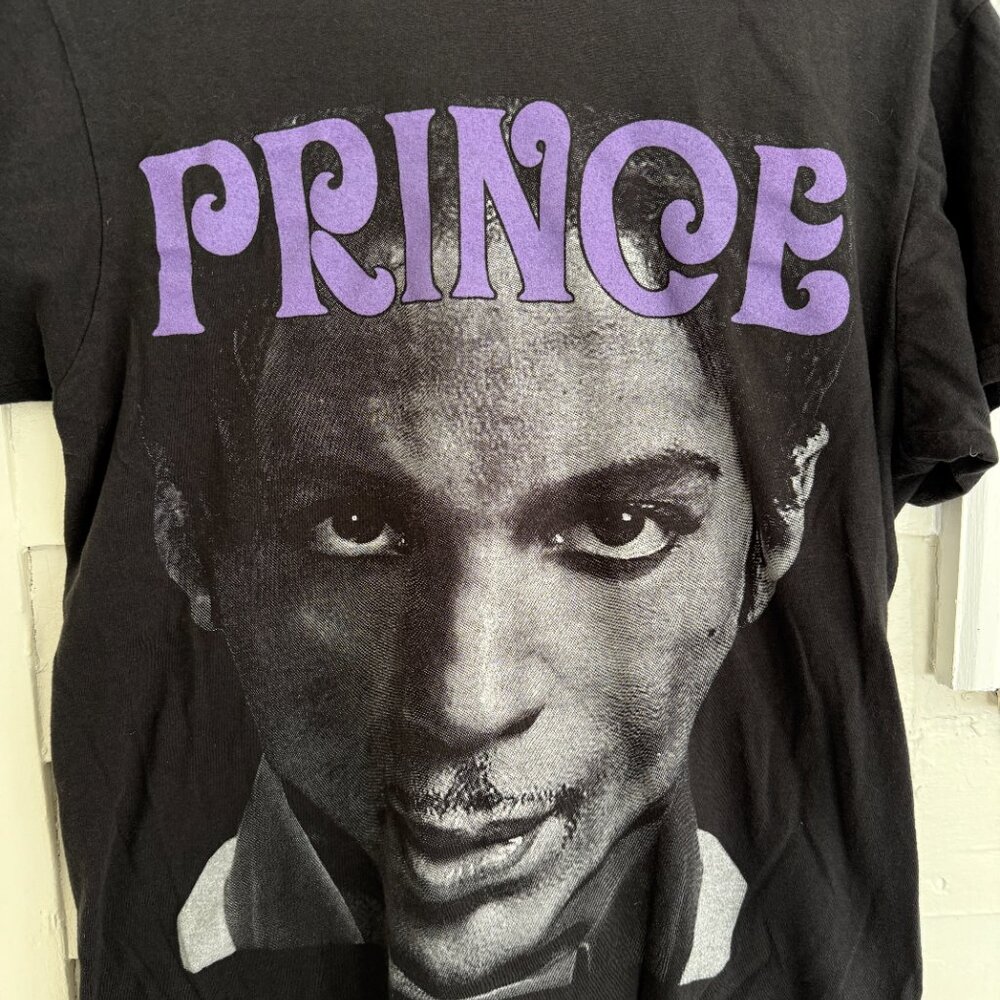 VERY Rare PRINCE 2011 Canadian Tour T-shirt